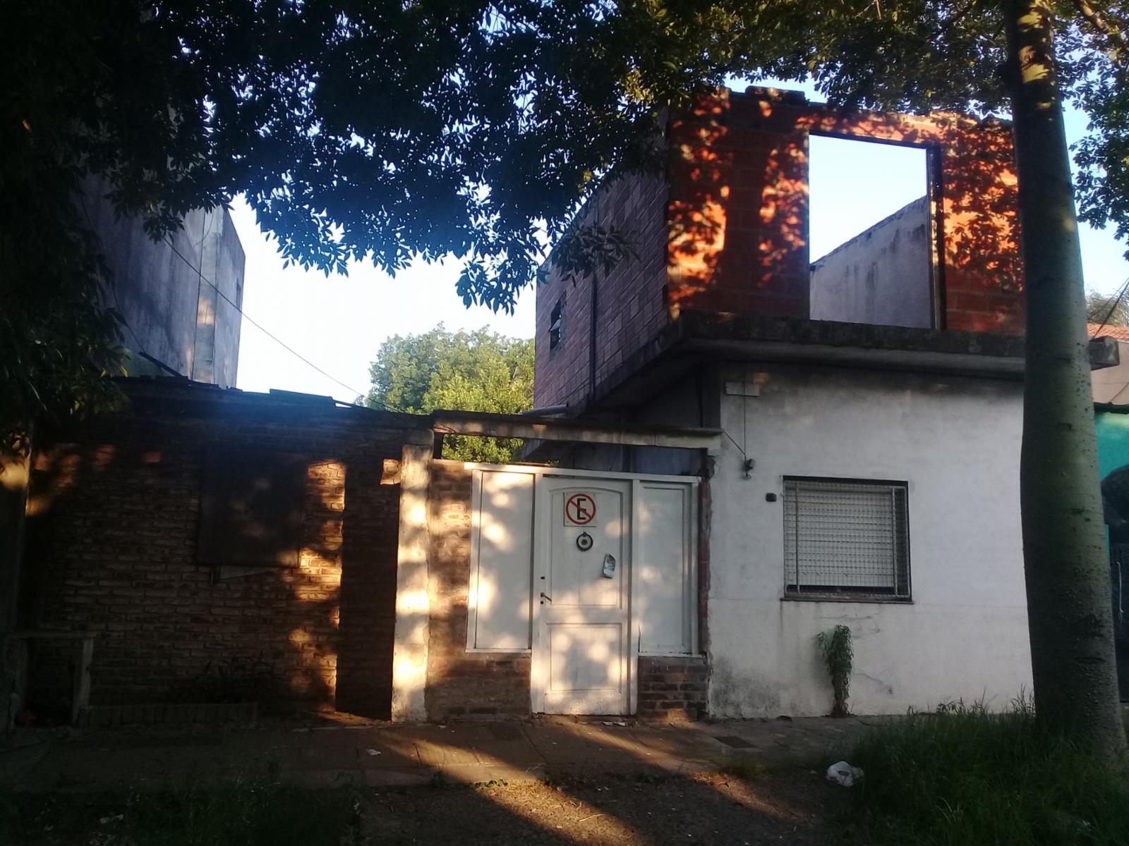 Oportunidad Venta Casa a terminar / refacconar en Excelente zona de Castelar Norte &ampampquotParque Ayerza"