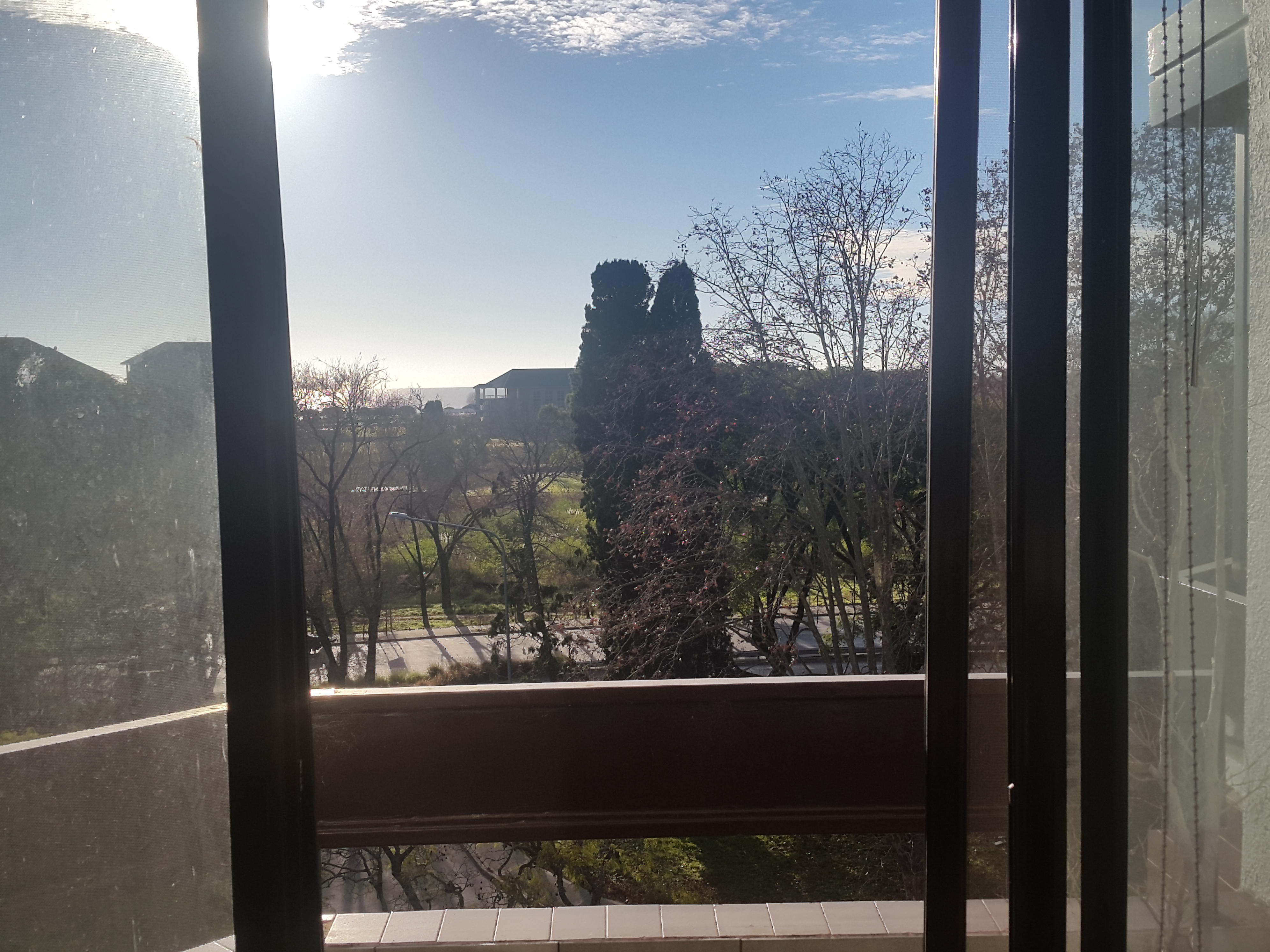 TRIPLEX 5 AMBIENTES VISTA AL RIO. CON TERRAZA Y PARRILLA PROPIA