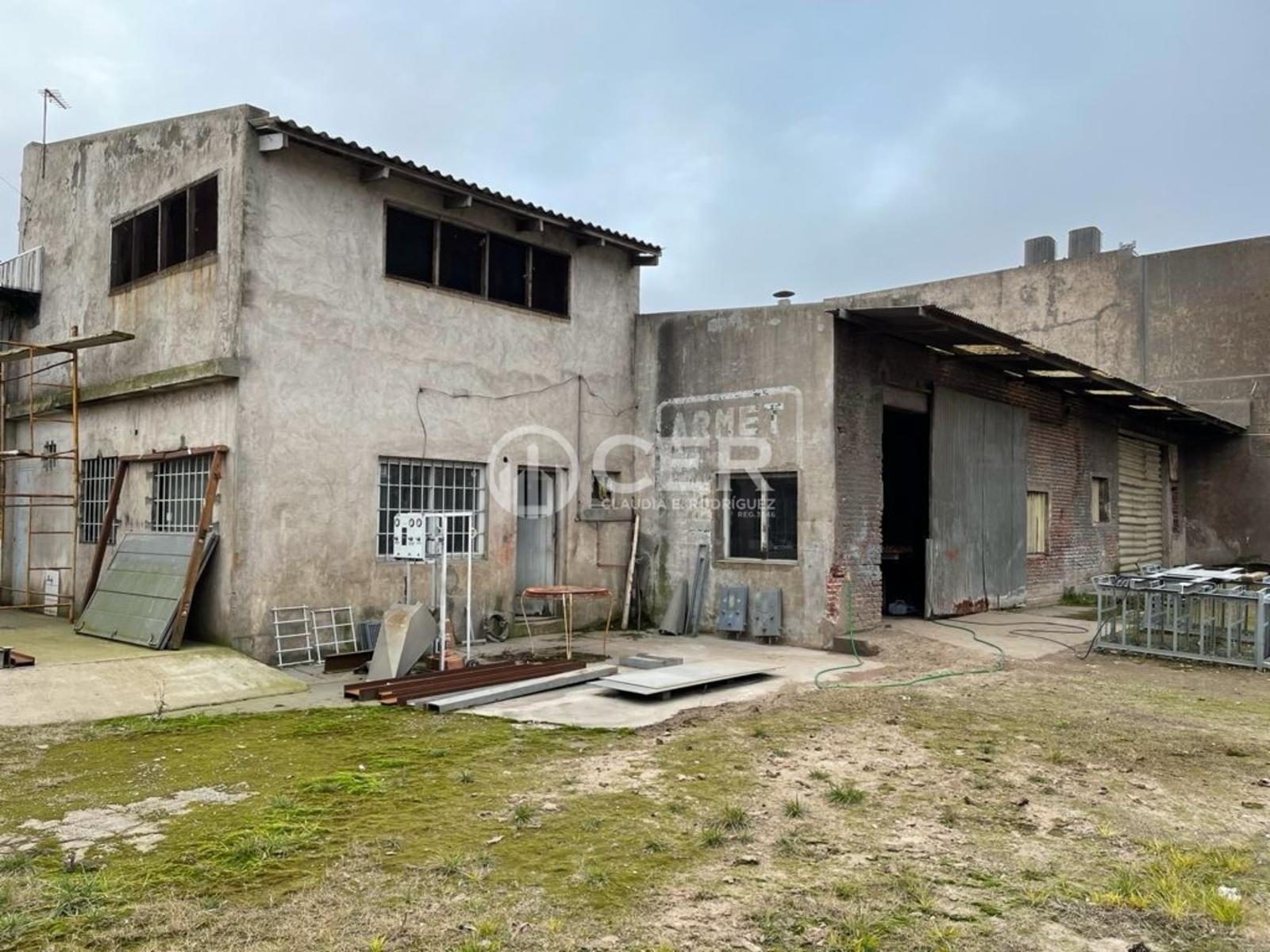 GALPON EN VENTA A METROS DE JUAN B. JUSTO