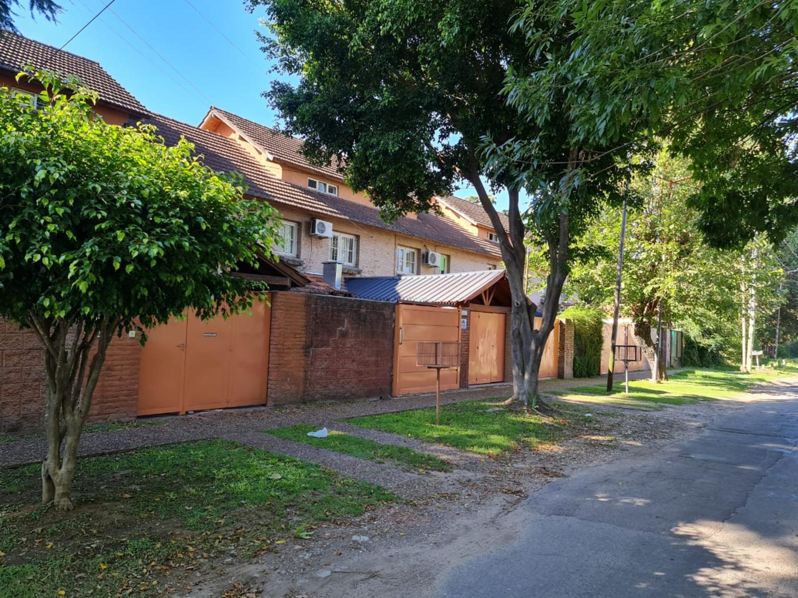 EXCELENTE TRIPLEX CON MUY BUENA UBICACION HERMOSO  COMPLEJO EL MOLINO