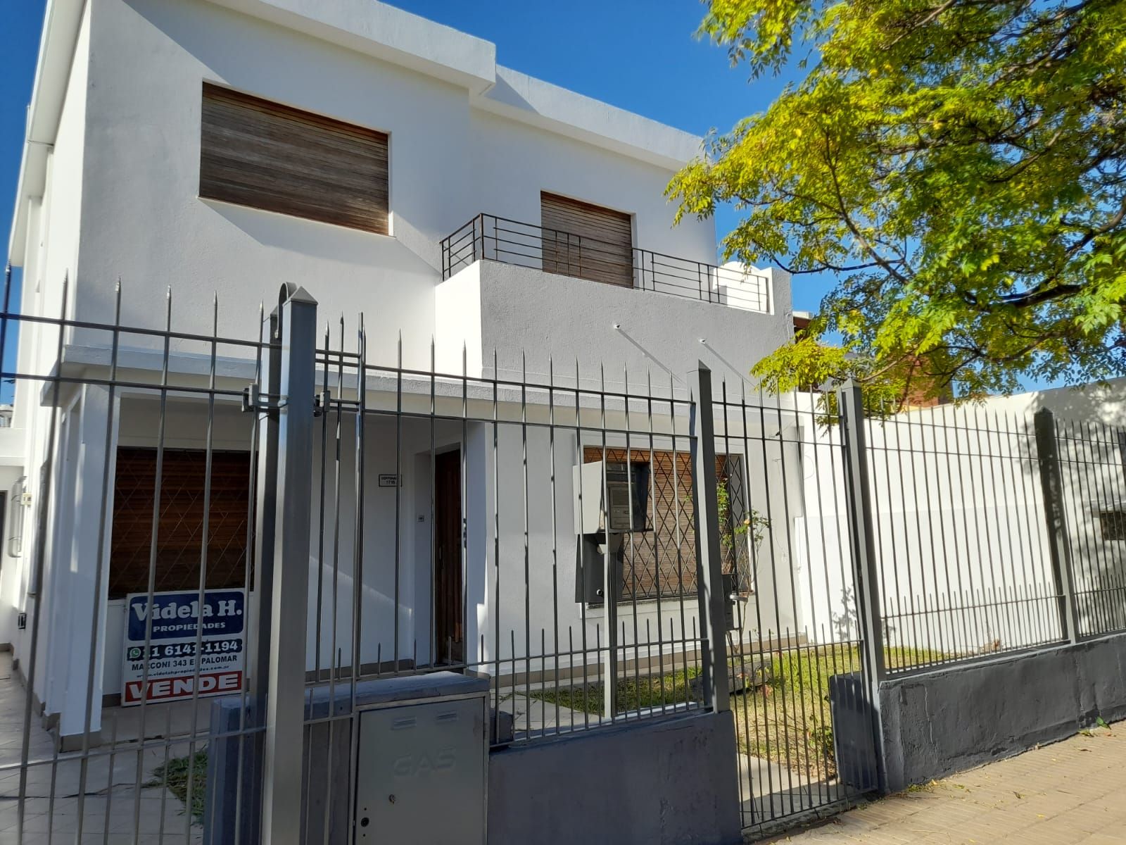 Casa 5 amb.lote propio. 2 Plantas.