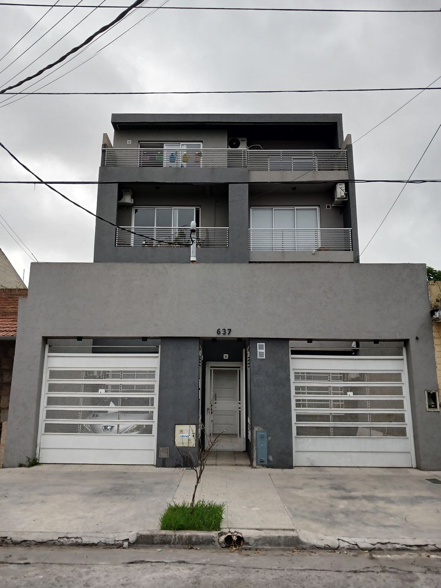 Dto.2 Amb interno con 2 patios