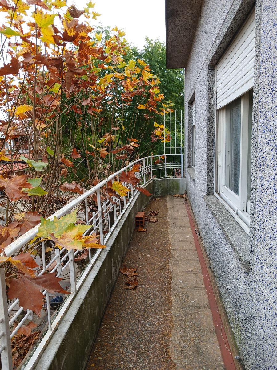 DEPARTAMENTO 2 AMB 1ER PISO FTE. CON BALCON Y TERRAZA