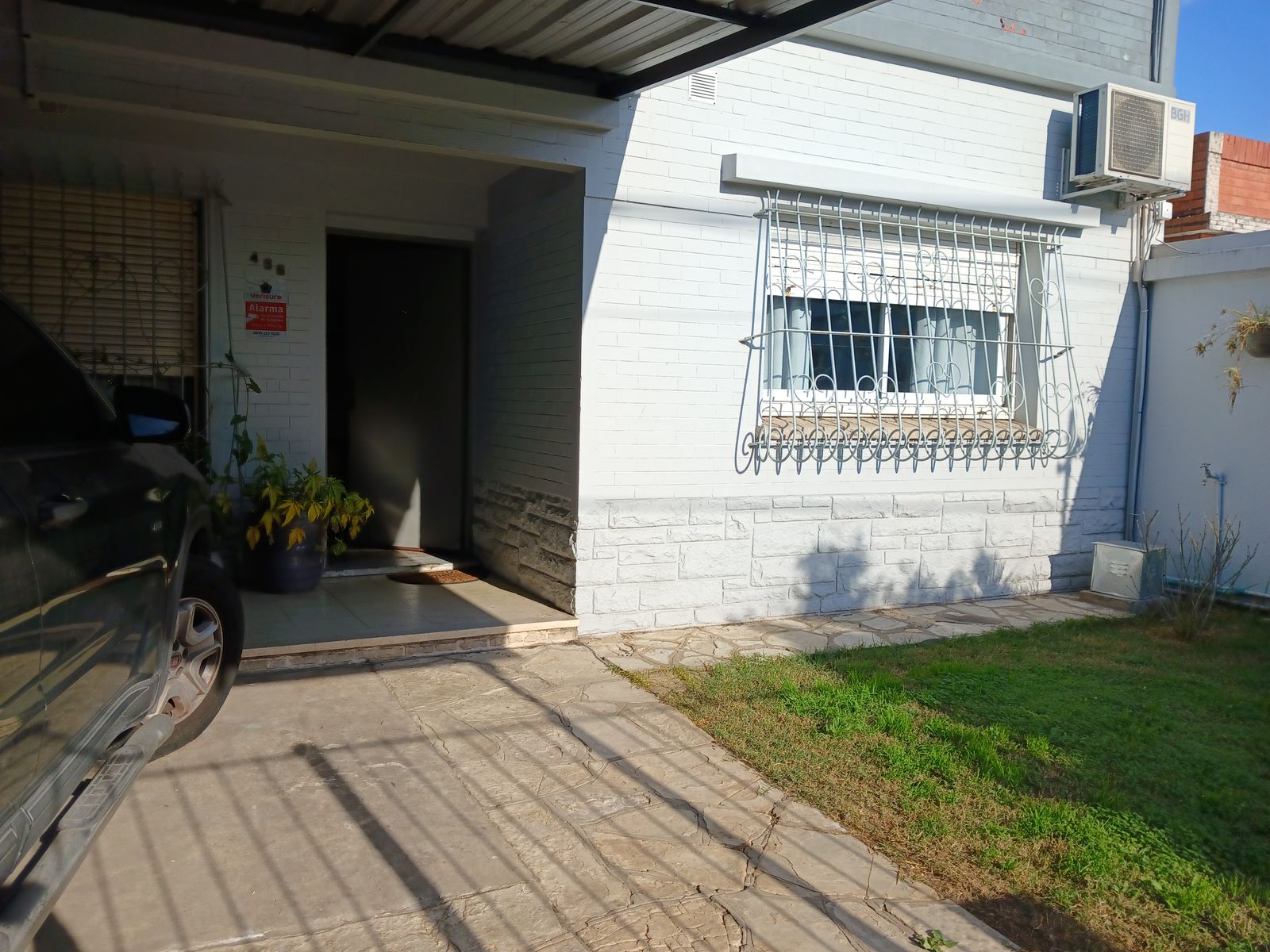 Casa 3 amb. lote propio c/quincho