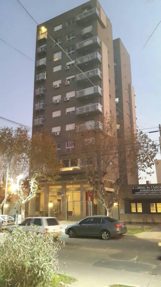 MONOAMBIENTE EN EDIFICIO PUNTO ARAUCA