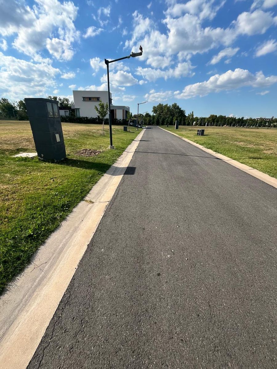 Bella Vista VENTA de Lote Nuevo Bo cerrado La Huella excelente entorno..