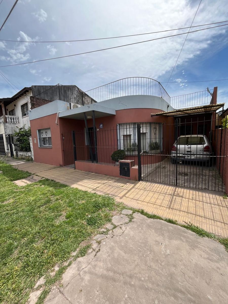 Venta muy linda casa a 5 minutos del centro de San Miguel