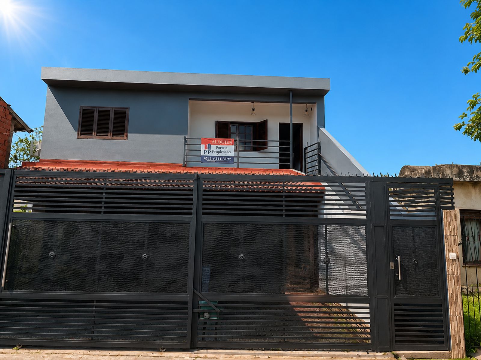 DEPARTAMENTO DE 3 AMBIENTES CON PATIO TERRAZA