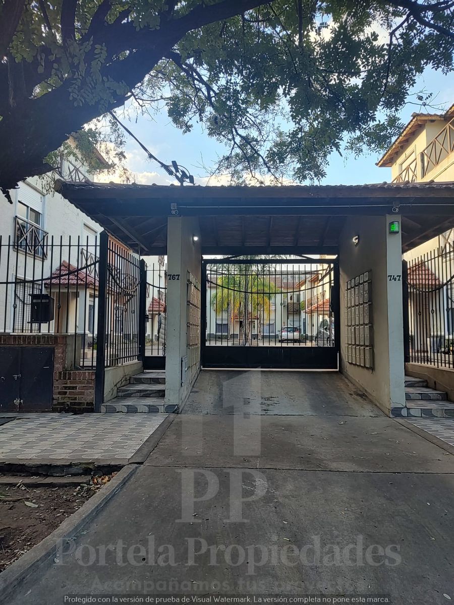 DEPARTAMENTO 2 AMBIENTES MORON CENTRO