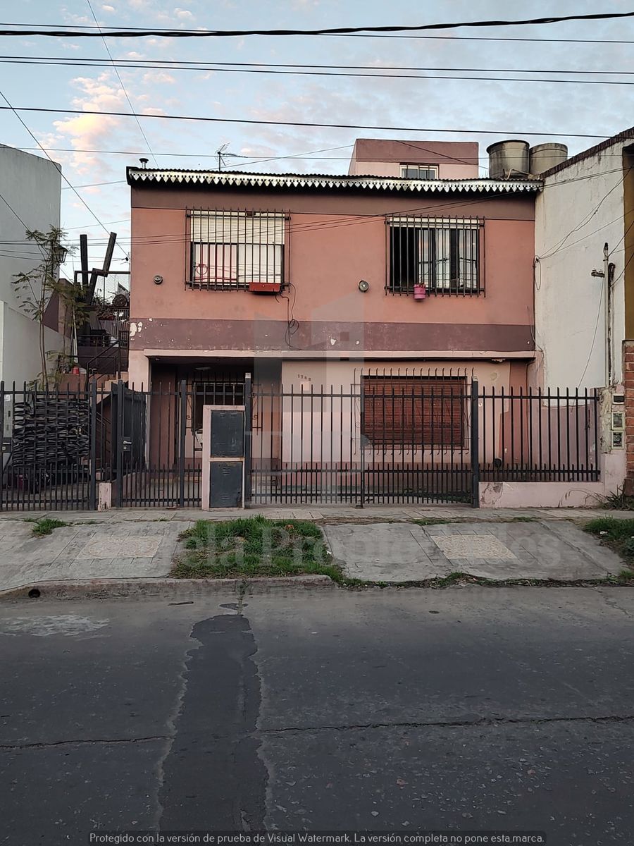 PH 3 AMBIENTES CASTELAR