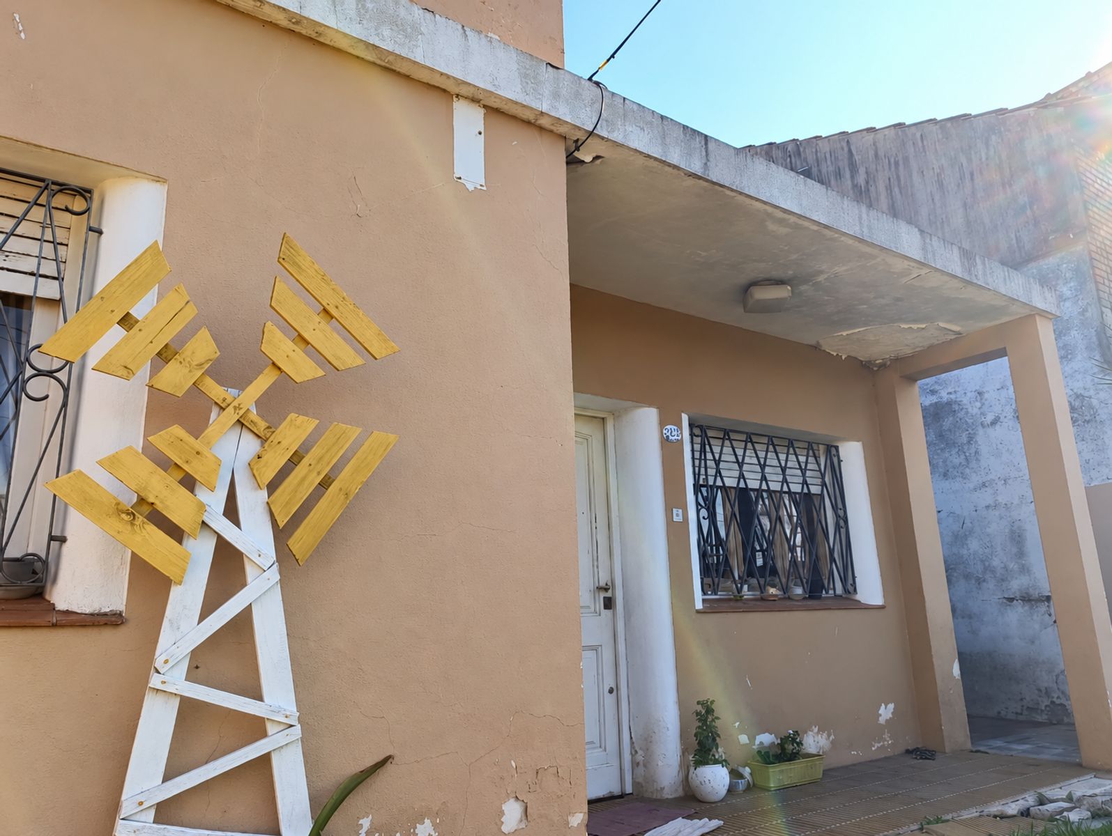 ALQUILER CASA 3 AMBIENTES CON PARQUE EN ITUZAINGO