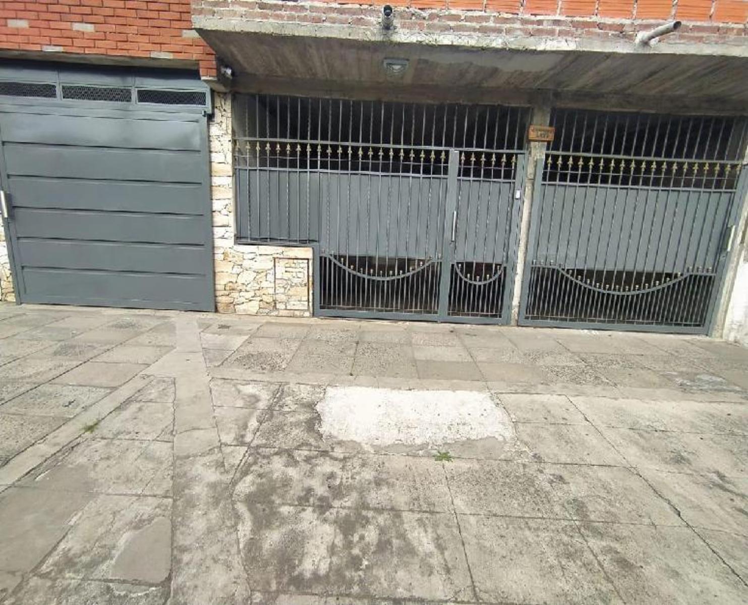 CASA DE 4 AMB.- CALLE CONDARCO AL 4900 I.CASANOVA