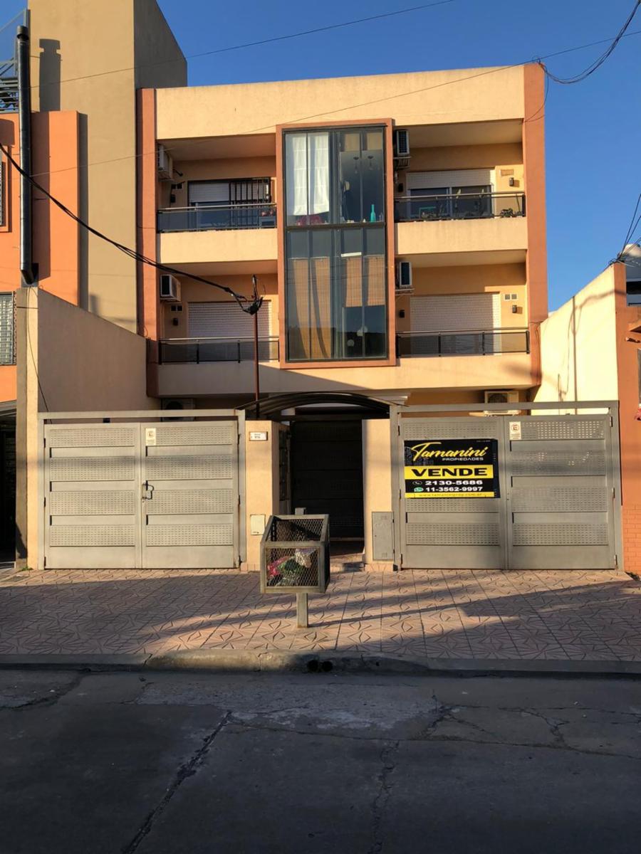 Venta depto 2 amb. con Cochera