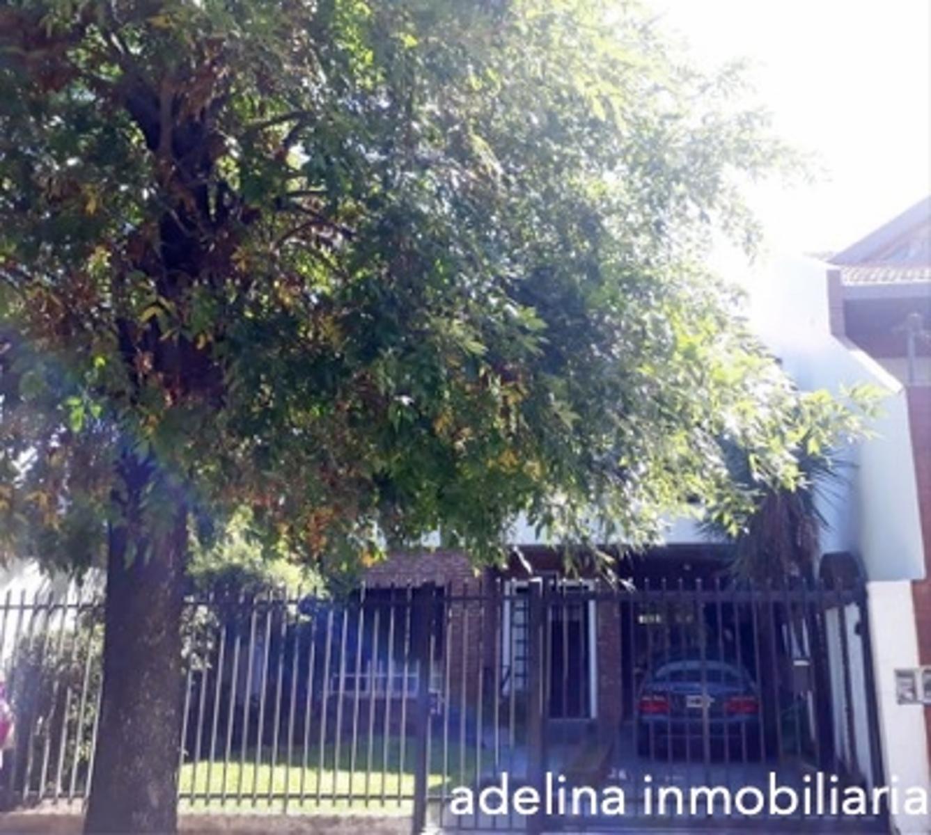 Chalet 4 dorm parque quincho garaje cochera