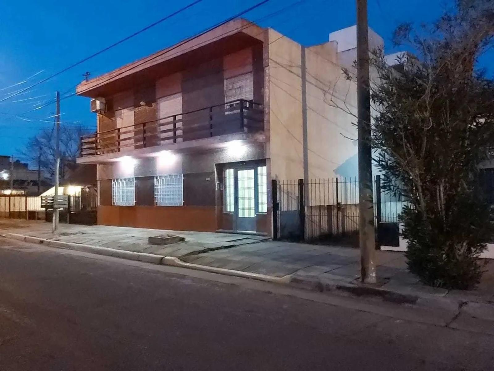 Calle 6 1144 entre 38 y 39 - PLANTA BAJA UF: 5