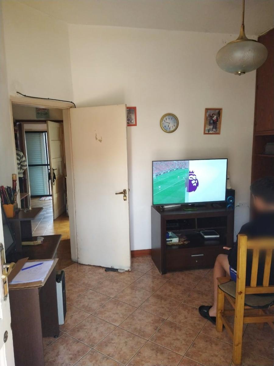 Casa + Departamento de 3 ambientes, ubicado en San Justo, La Matanza.