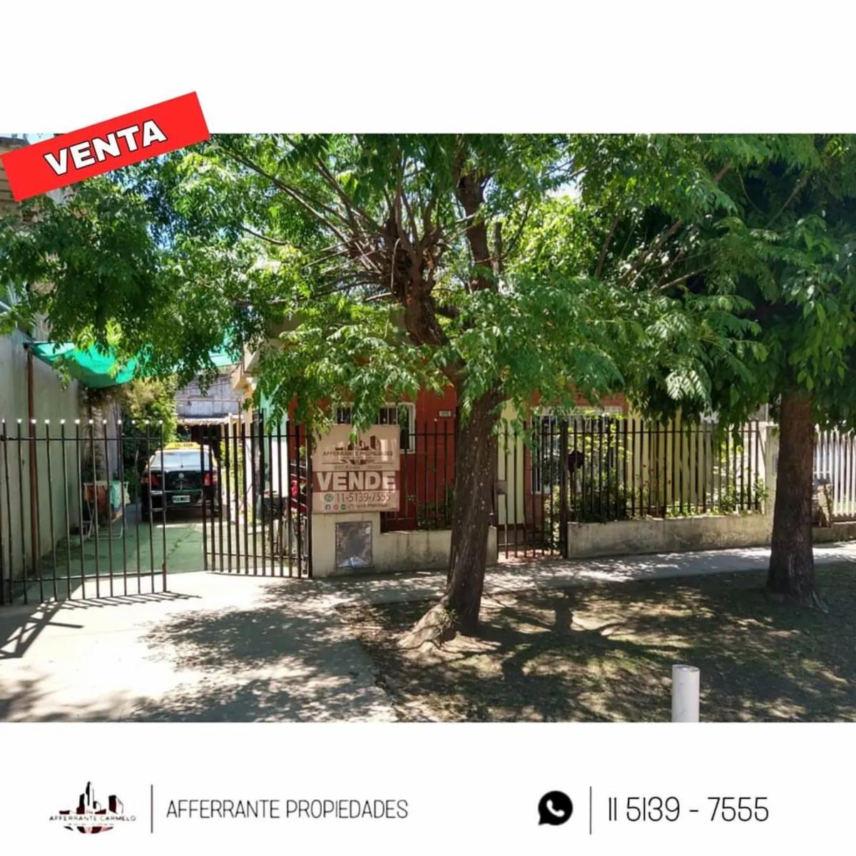 Venta, Casa + Departamento al fondo, Ubicado en San Justo, La Matanza.