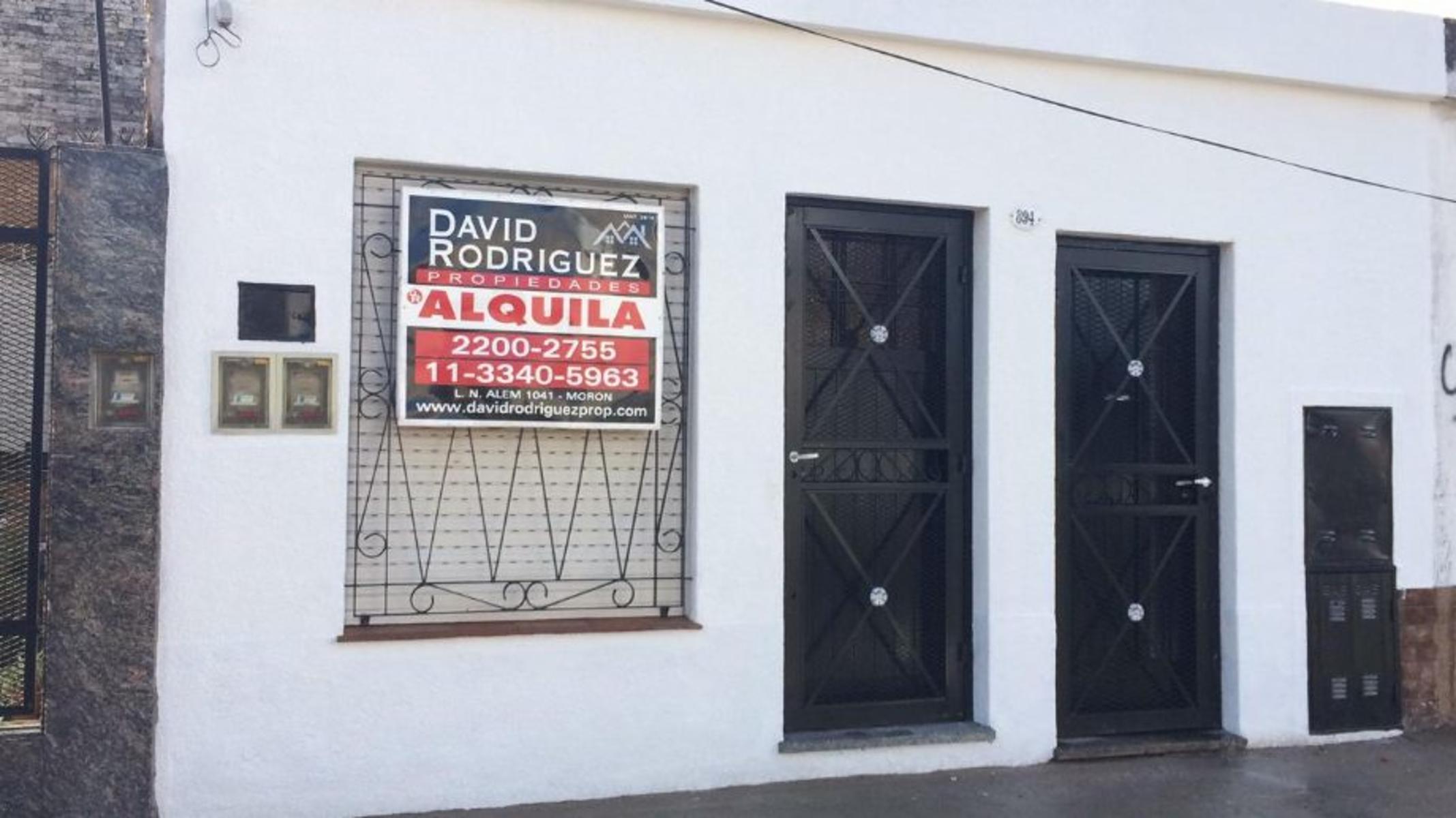 CASA PH 2 AMBIENTES AL FRENTE