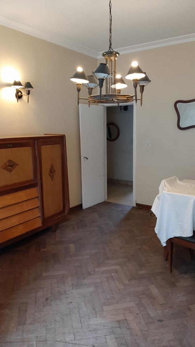 CASA IDEAL 2 FAMILIAS EN VENTA - CASTELAR NORTE