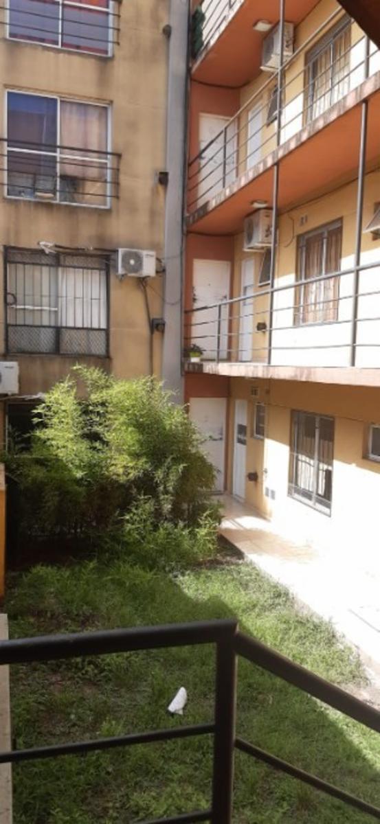 DEPARTAMENTO MONOAMBIENTE EN VENTA - MORON CENTRO