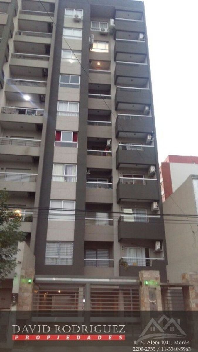 DEPARTAMENTO DE 2 AMBIENTES EN MORON CENTRO