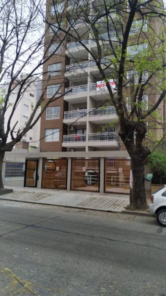 DEPARTAMENTO DE 2 AMBIENTES CON BALCON
