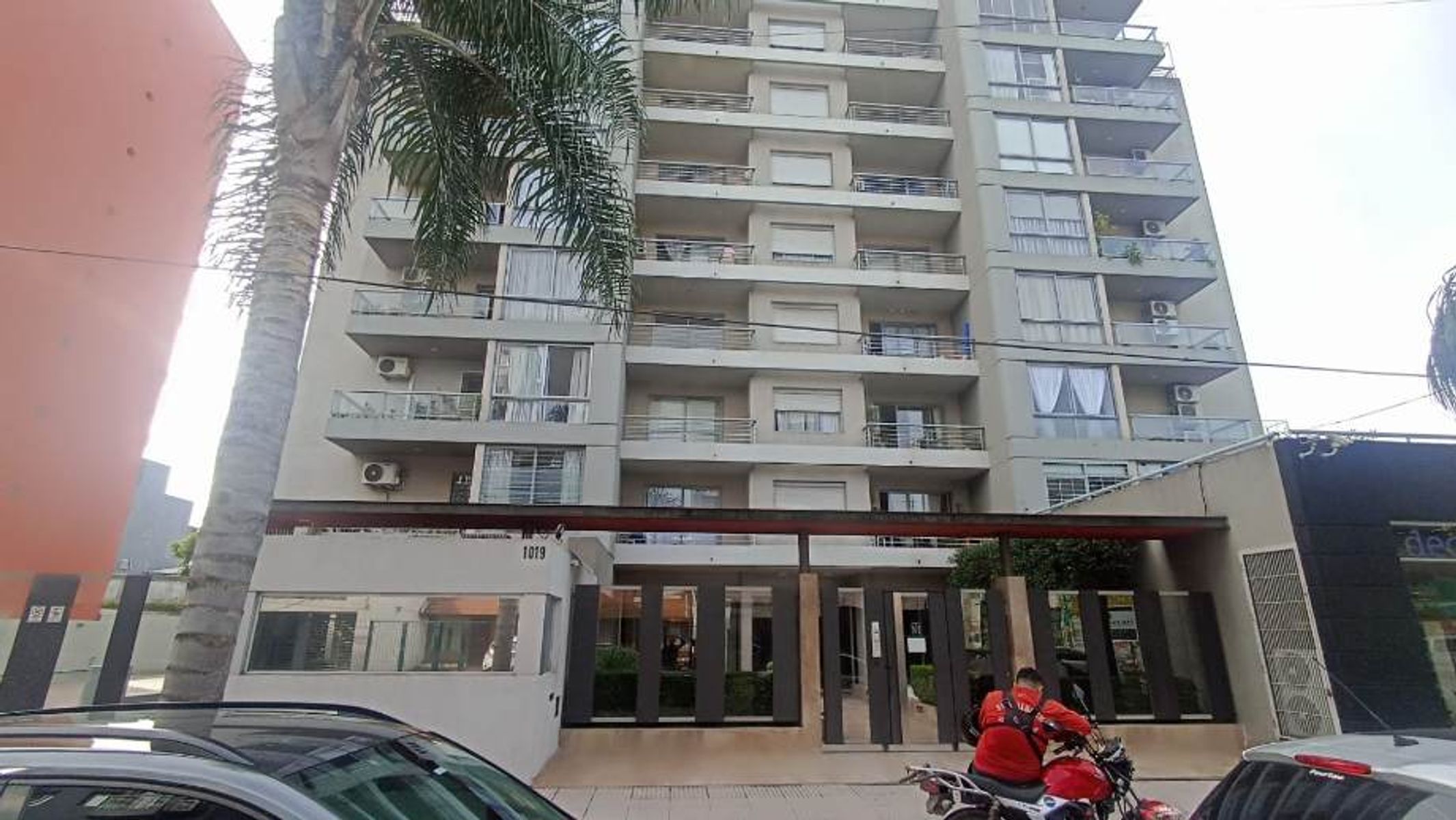 EXCELENTE DEPARTAMENTO MONOAMBIENTE FRENTE