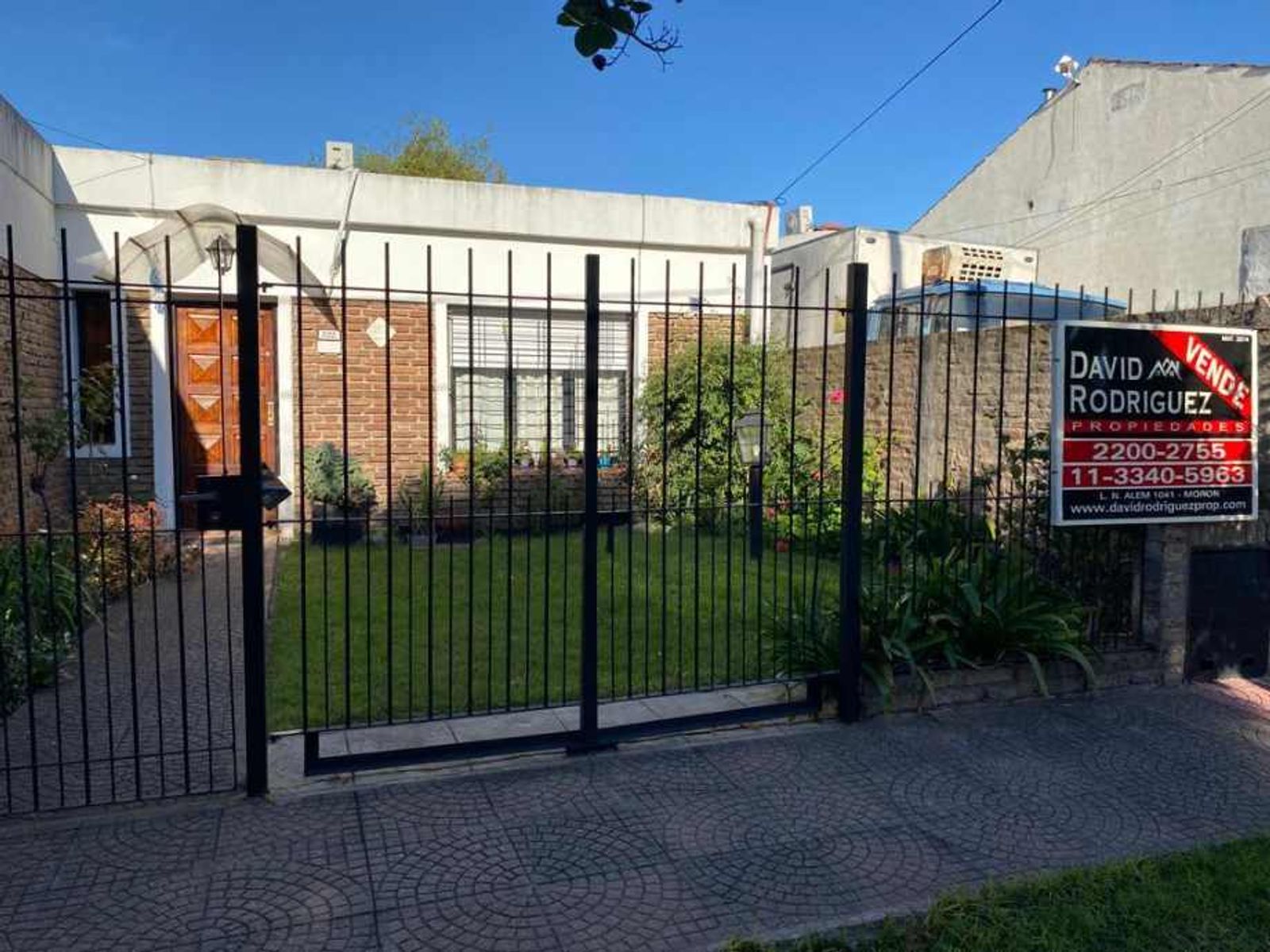 CASA DE 3 AMBIENTES EN VENTA
