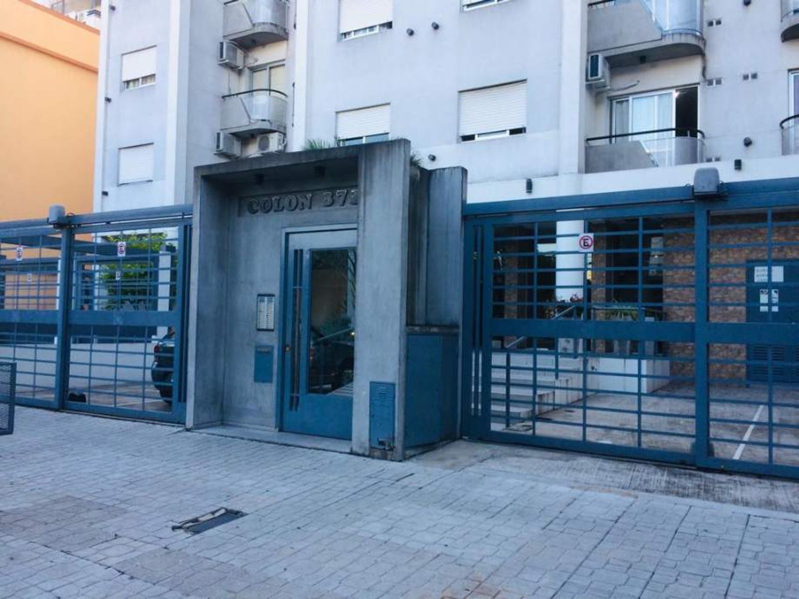 COCHERA CUBIERTA EN SUBSUELO EN VENTA - MORON CENTRO
