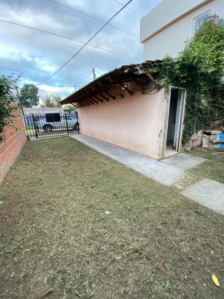 CASA PH MONOAMBIENTE EN VENTA - ITUZAINGO NORTE