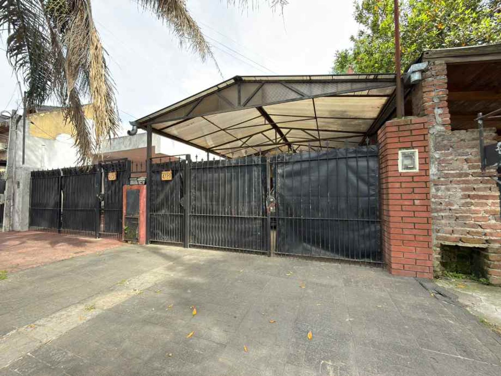 CASA PH DE 4 AMBIENTES EN VENTA -VILLA LUZURIAGA