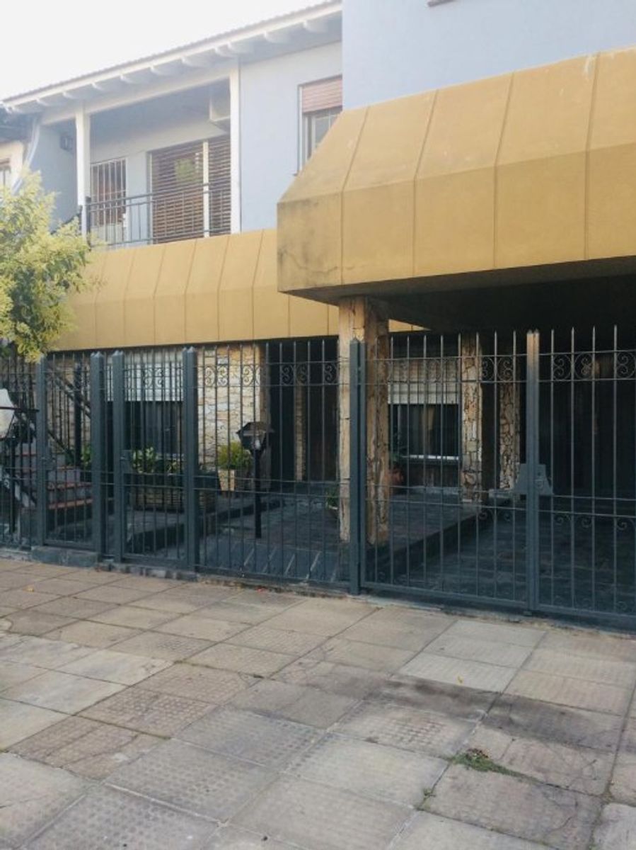 Chalet PH de 3 ambientes