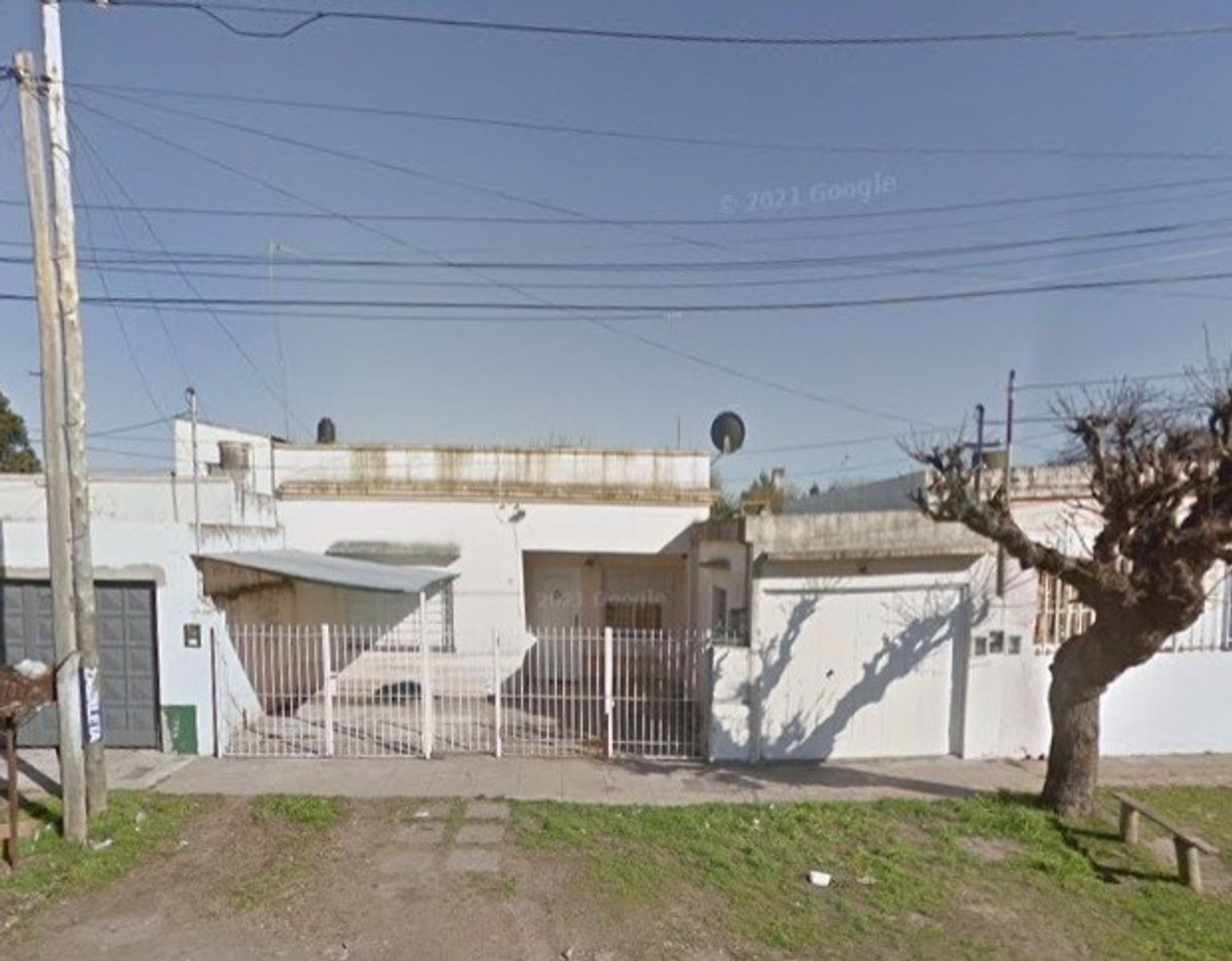 VIVIENDA EN BLOCK MUTIFAMILIAR EN VENTA - MORON NORTE