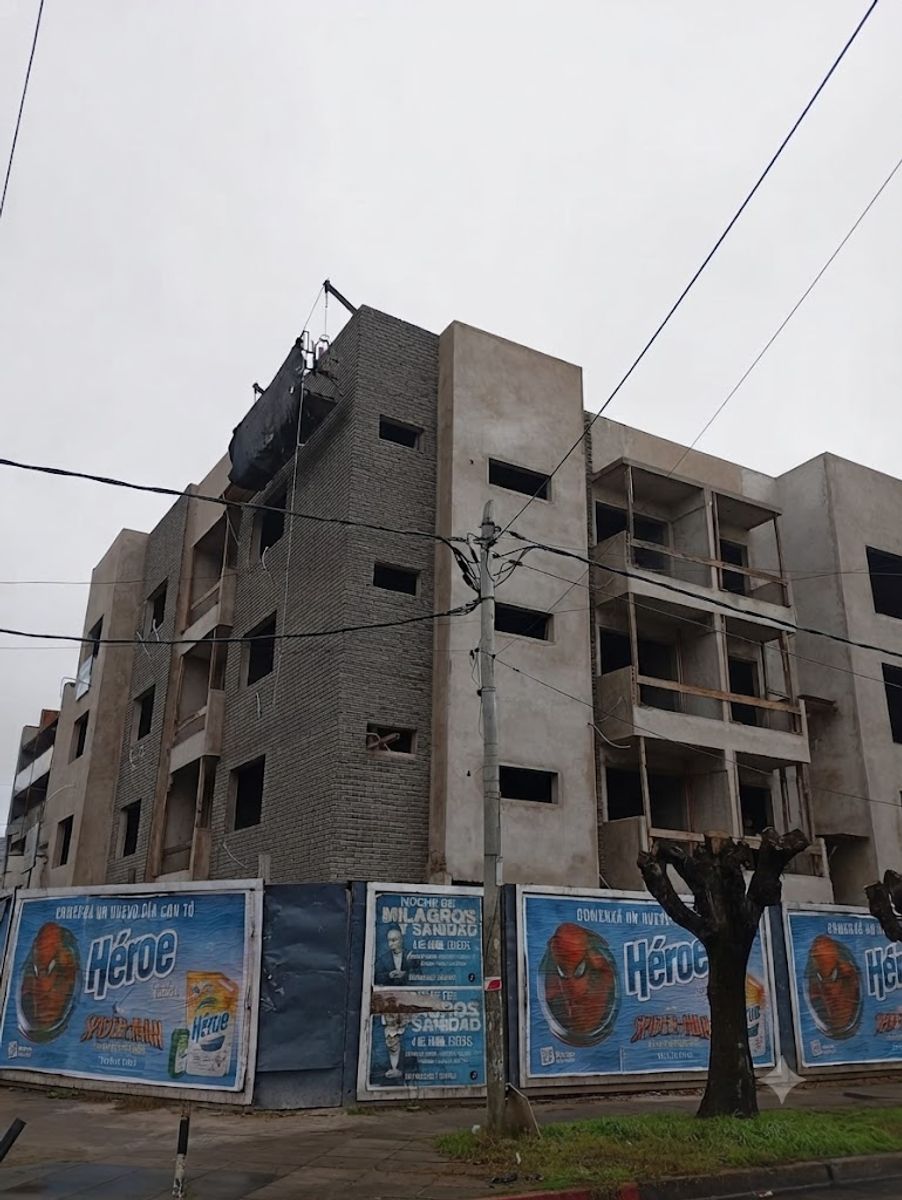 PRE VENTA DE DEPARTAMENTO DE 3 AMBIENTES - HAEDO SUR