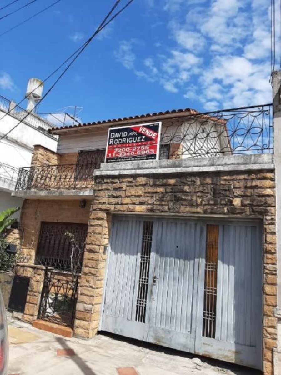 CASA AMERICANA EN PH DE 4 AMBIENTES