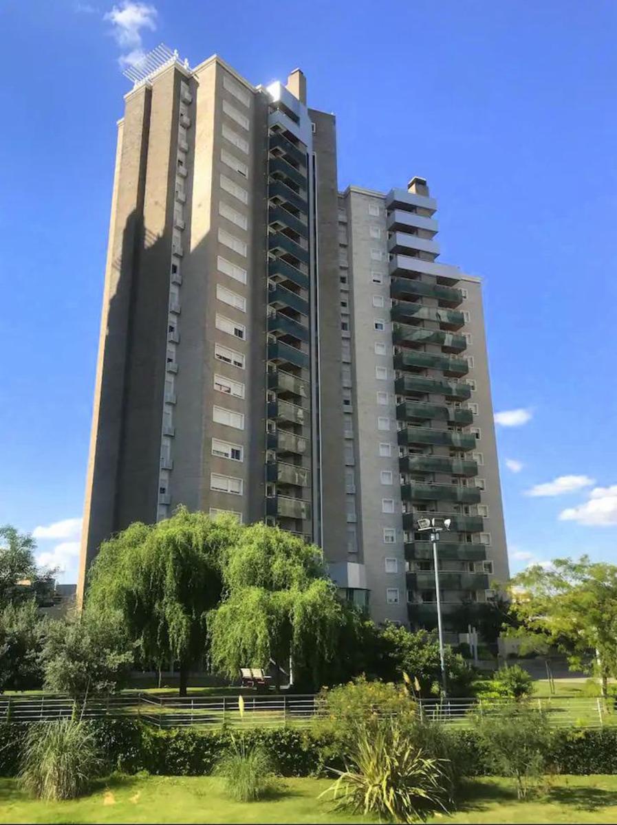ALTO VILLA SOL, UNICO, 3 DORMITORIOS, DOS BAÑOS(1 EN SUIT CON HIDRO) AGREGADO DE DETALLES DE CATEGORIA