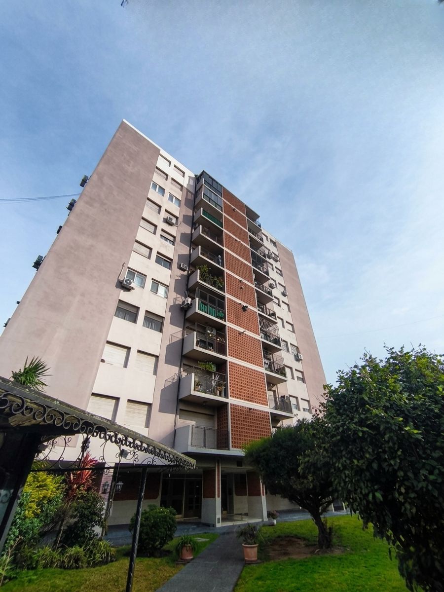 Luminoso Departamento Apto Crédito en Marcelino Ortiz al 1600, Barrio Gral. Paz - Villa Celina