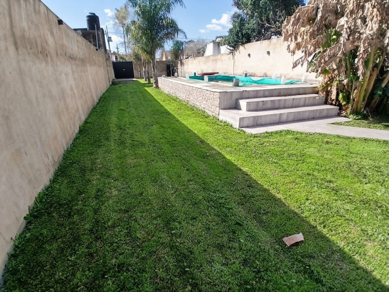 Hermosa Casa Quinta con Gran Quincho, Piscina y Parque en Hernandarias 6144, 9 de Abril