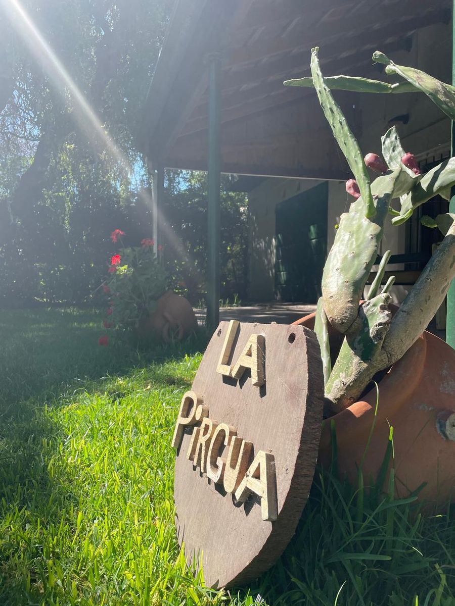 SE VENDE CASAQUINTA MAS DPTO EN LAGUNA DE LOBOS