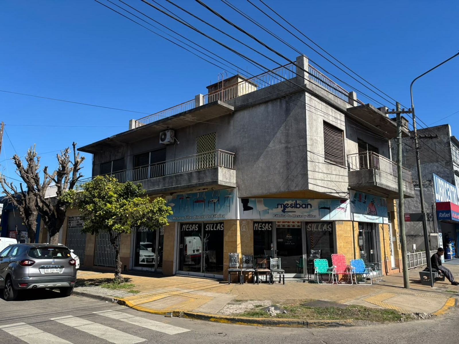 SE VENDE LOCAL CON VIVIENDA EN CIUDADELA
