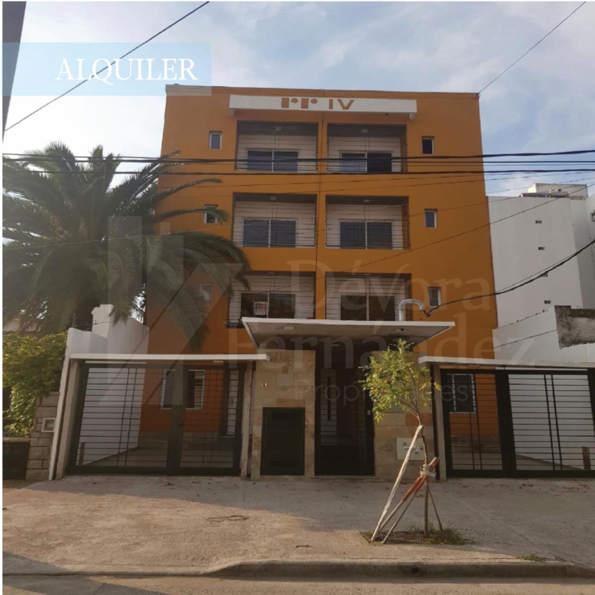 ALQUILER DEPARTAMENTO DOS AMBIENTAS CON COCHERA , PATIO ,  GARANTIA  DE CAUCION