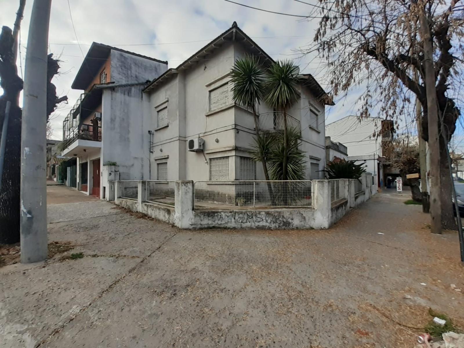 chalet de categoría centro de morón