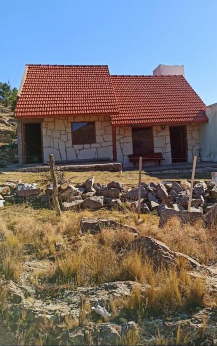 (alquila casa `mensual ) Dos dúplex a terminar en la entrada en zona turística