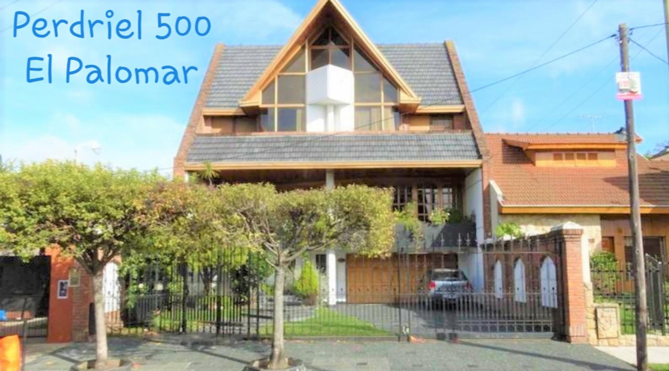 Excelente chalet de categoría en tres plantas