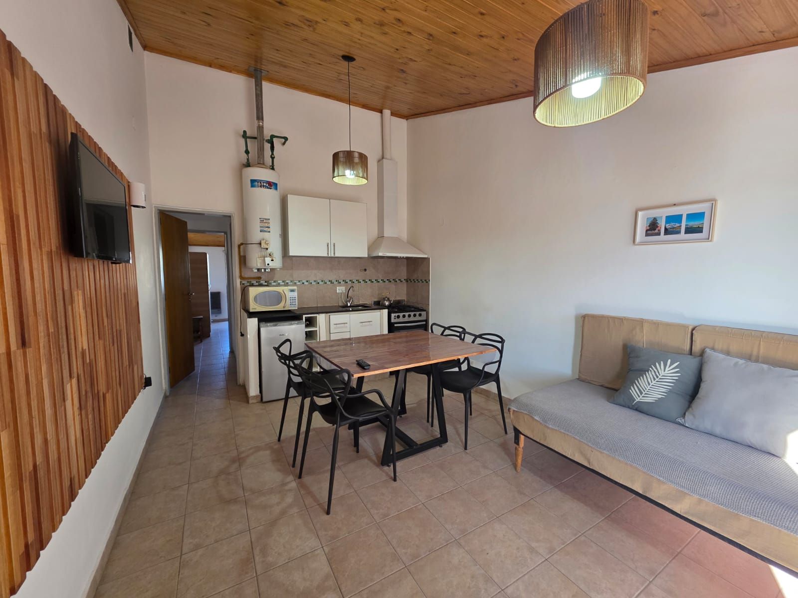 EXCELENTE DEPARTAMENTO DE 1 DORMITORIO EN ESQUEL LUMINOSO Y CON BALCÓN