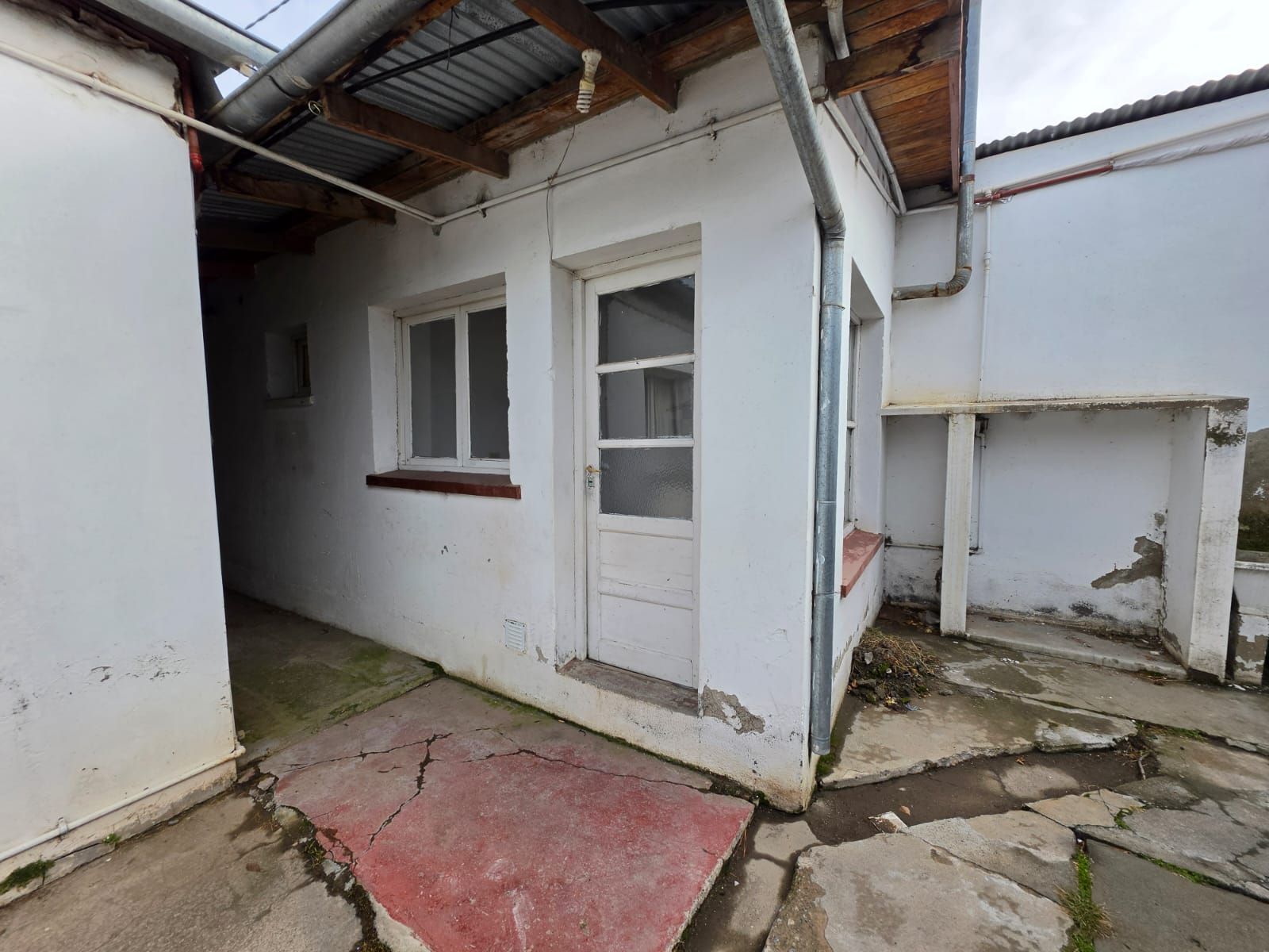 DEPTO DE 1DORMITORIO PRÓXIMO AL CENTRO DE ESQUEL