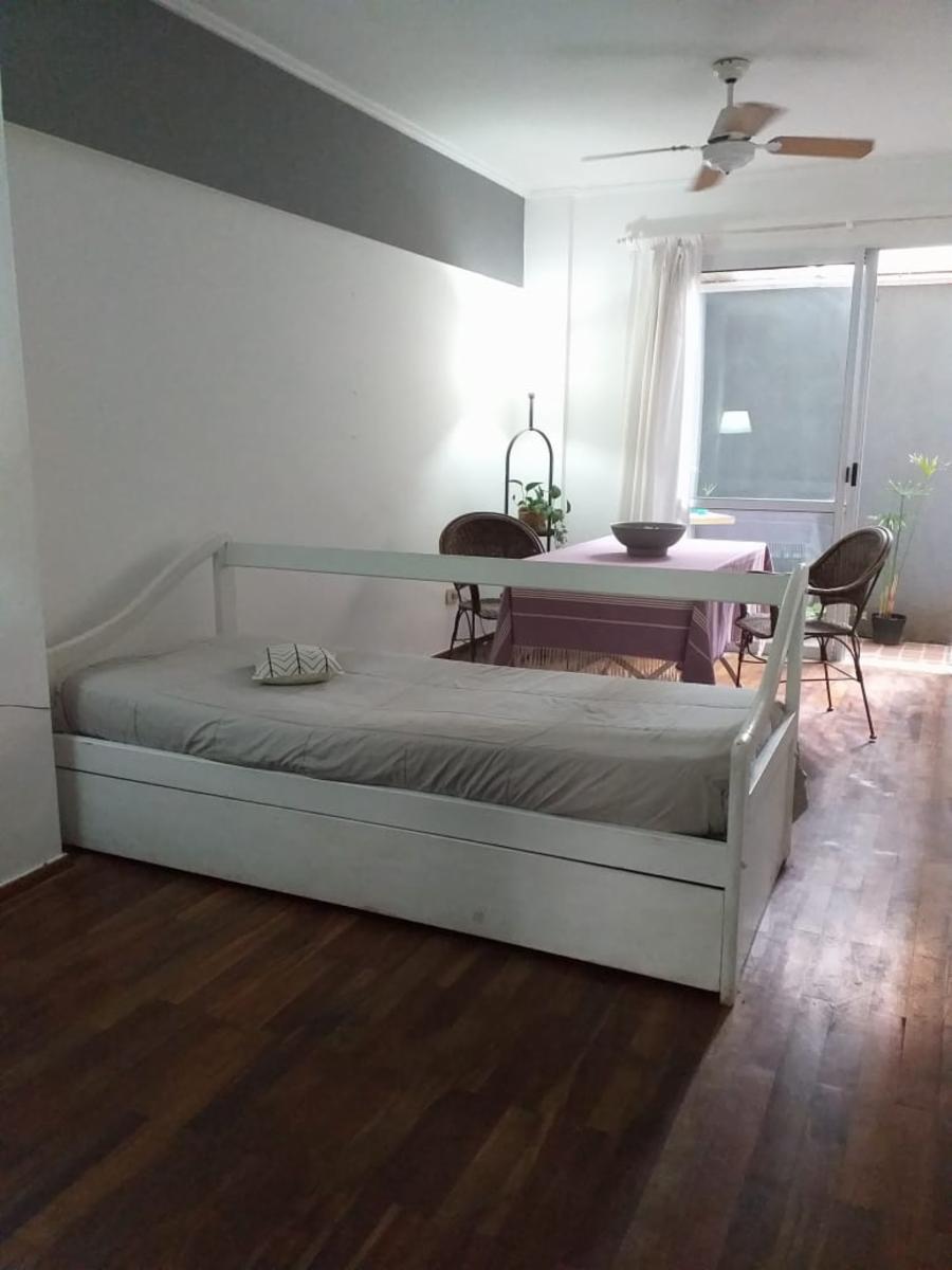 Hermoso dpto. de 1 dormitorio con pequeño patio