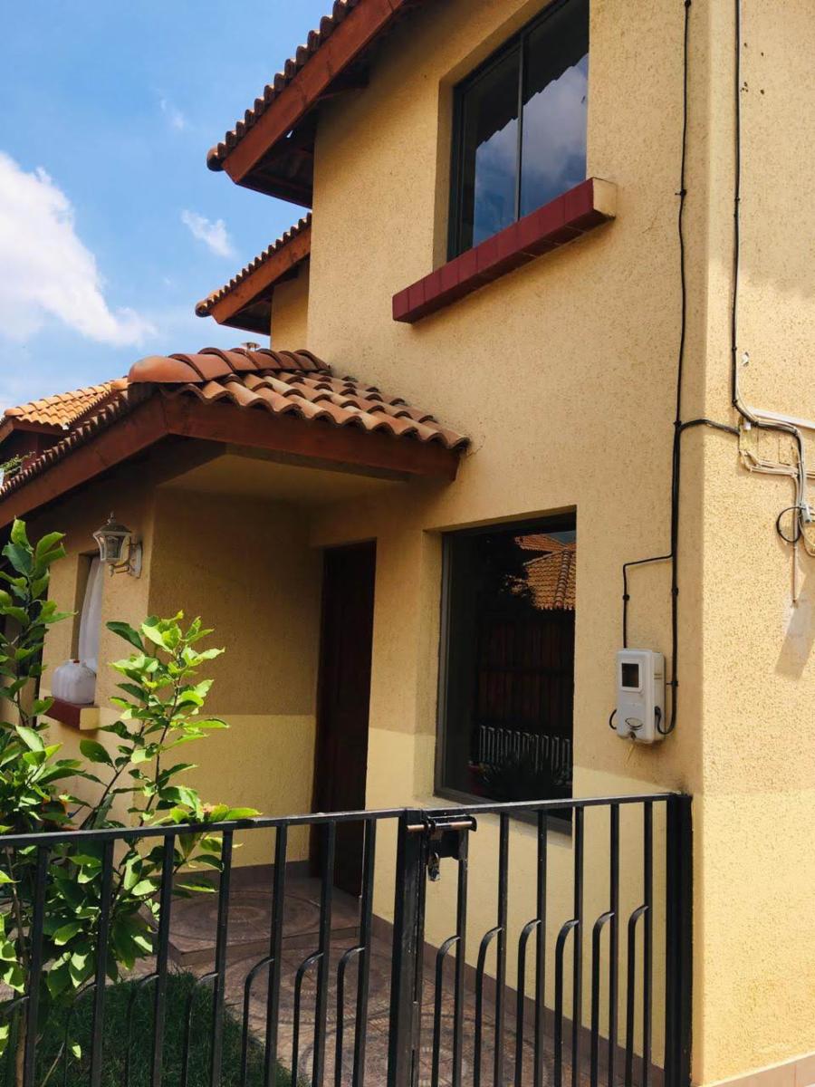 HERMOSA CASA PUENTE ALTO - LIMITE CON LA FLORIDA