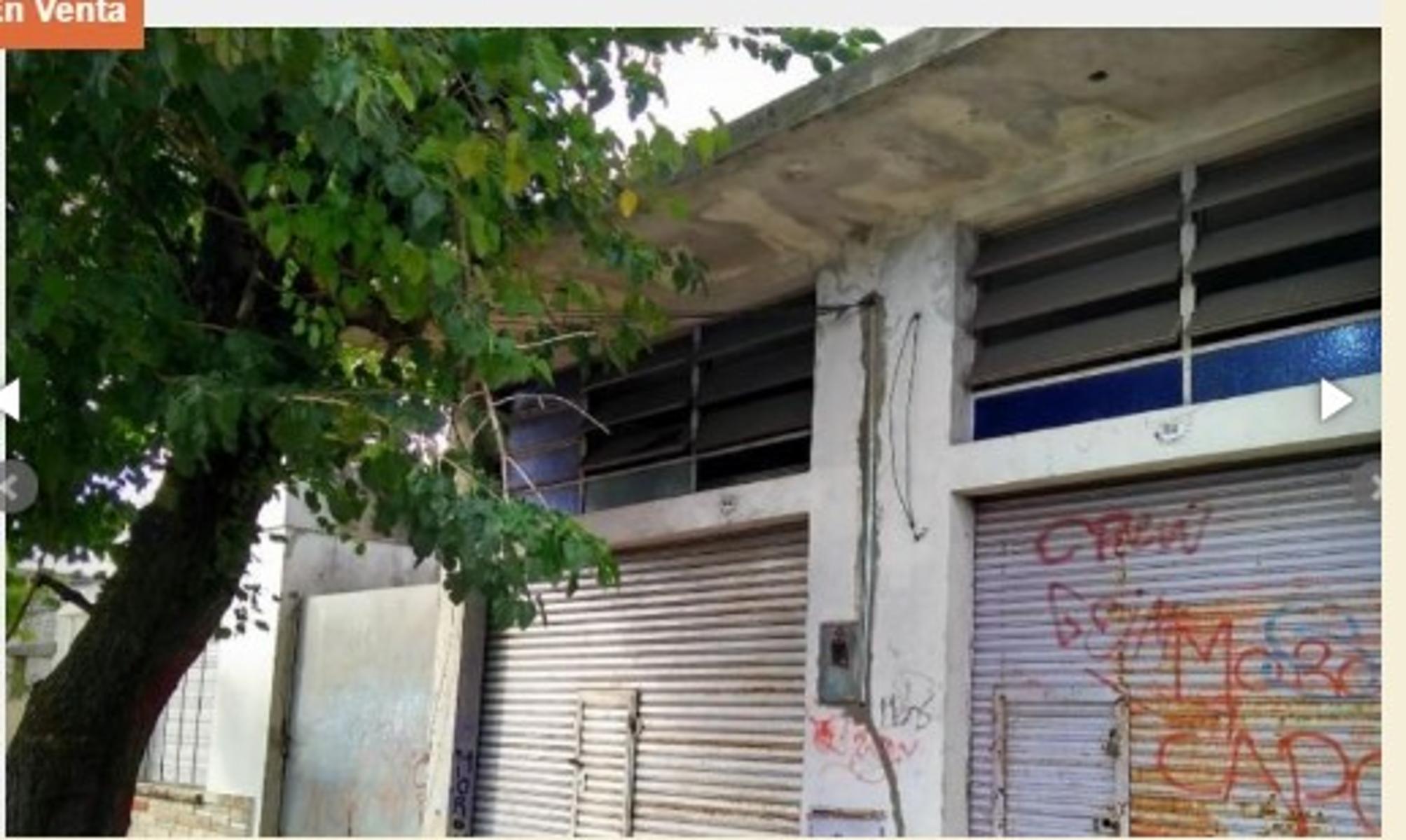 Galpón/Deposito/local de 70m2 al frente sobre lote de 10 x 50