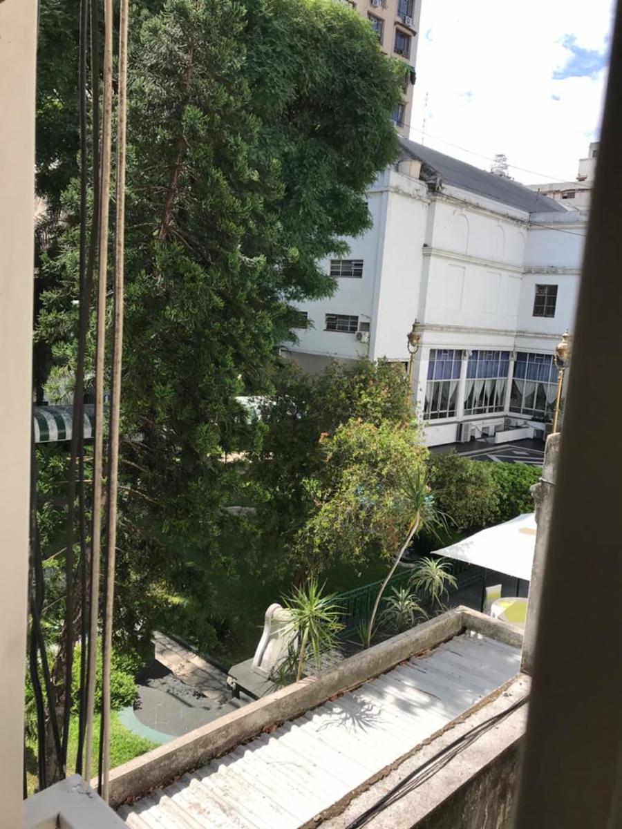 Esmeralda y Paraguay - Apto - Muy buen Ambiente Dividido